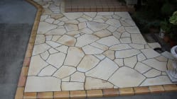 tile (80)